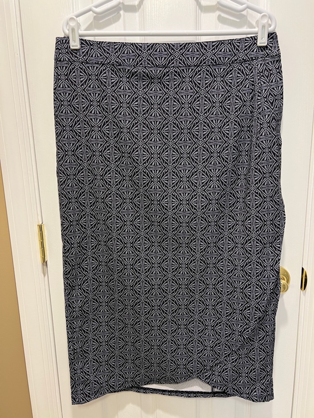 Ripskirt Wrap Skirt Length 4 maxi, Black Pearl Batik print, size L
